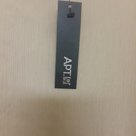 Apt 9 Ruffle Blouse - Picture 5 of 8